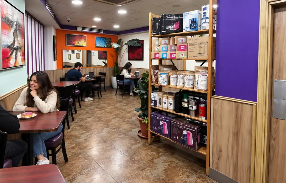 Marj Al-Hamam indoor seating · another view
